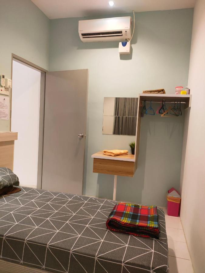 Nikqi'S Homestay เตเมอร์โลห์ ภายนอก รูปภาพ
