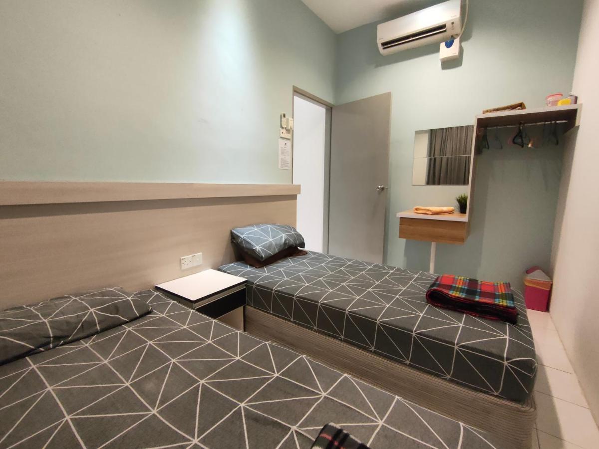 Nikqi'S Homestay เตเมอร์โลห์ ภายนอก รูปภาพ