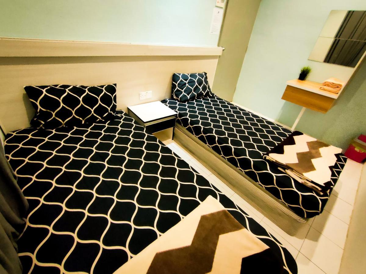 Nikqi'S Homestay เตเมอร์โลห์ ภายนอก รูปภาพ