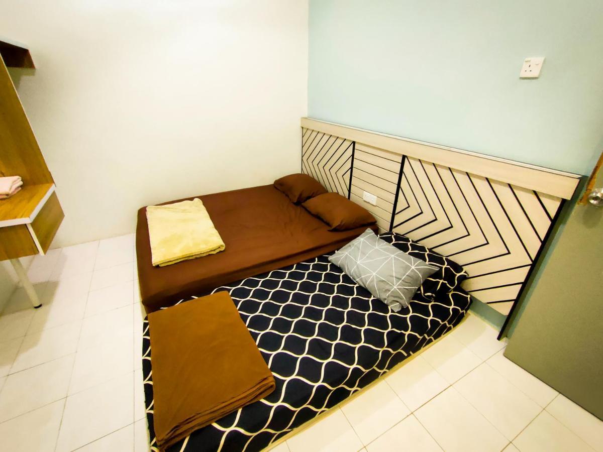 Nikqi'S Homestay เตเมอร์โลห์ ภายนอก รูปภาพ
