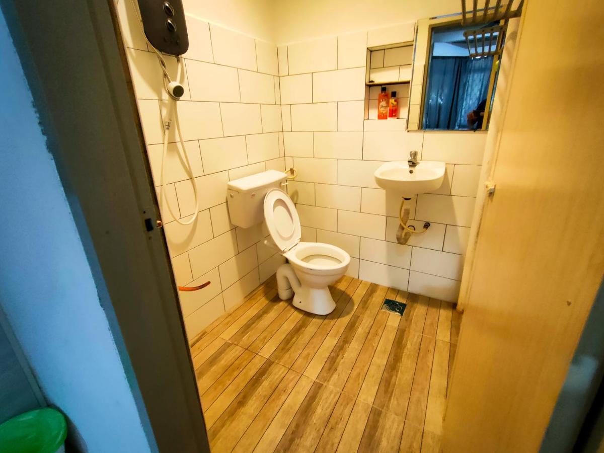 Nikqi'S Homestay เตเมอร์โลห์ ภายนอก รูปภาพ
